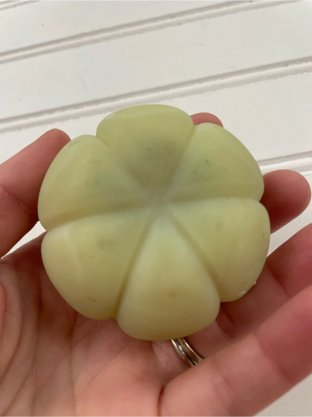 N/A antique custard